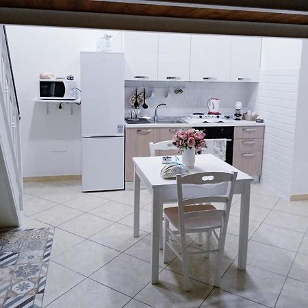 לינה וארוחת בוקר נאפולי Casa Carolina A Toledo מראה חיצוני תמונה
